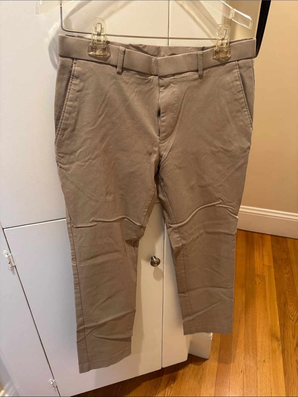 Tommy Hilfiger Slim Chinos in Taupe